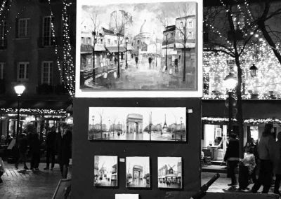 foto in bianco e nero di un dipinto nella piazza di Montmartre